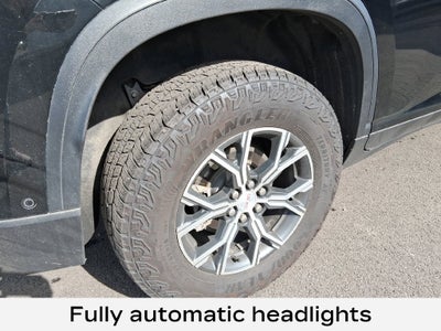 2025 GMC Acadia AT4