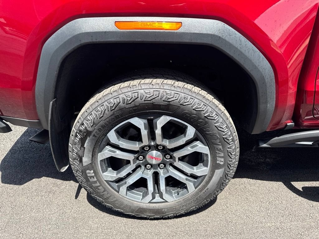 2024 GMC Canyon AT4