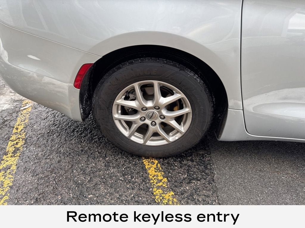 2024 Chrysler Pacifica Touring L