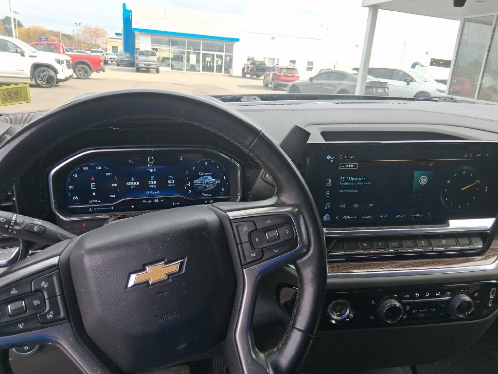 2024 Chevrolet Silverado 1500 LT (2FL)