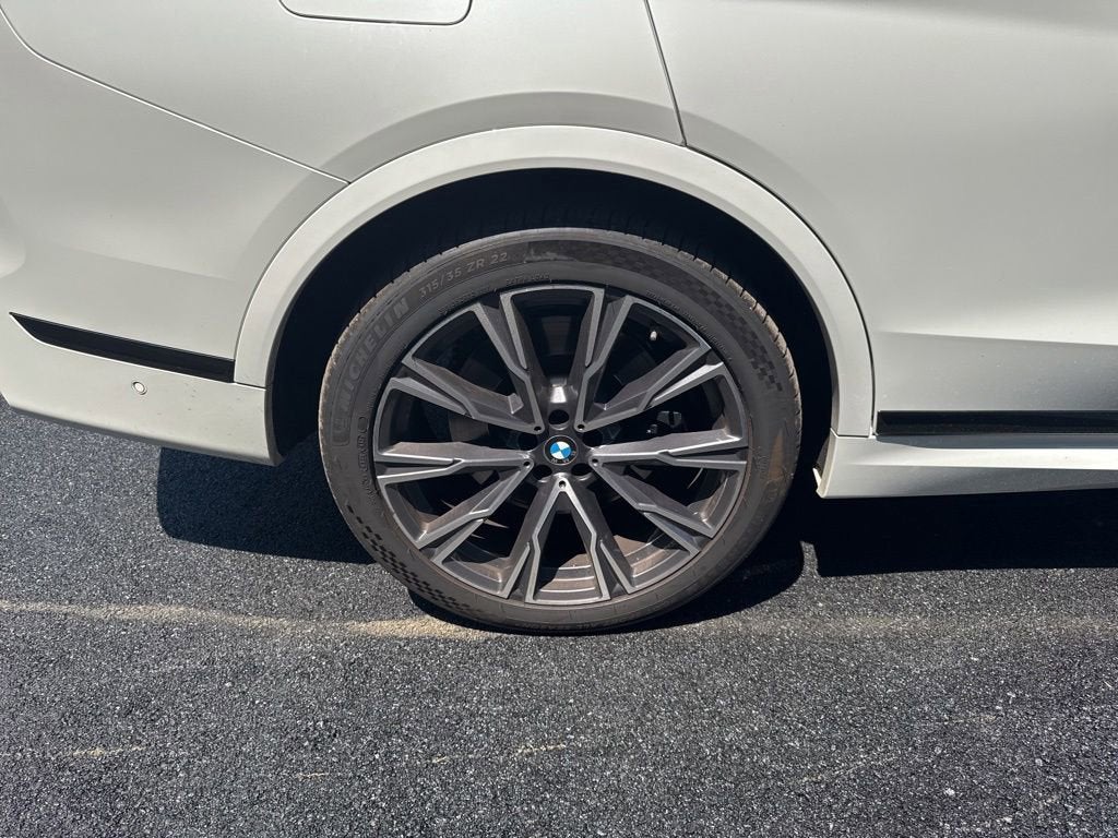 2021 BMW X7 M50i