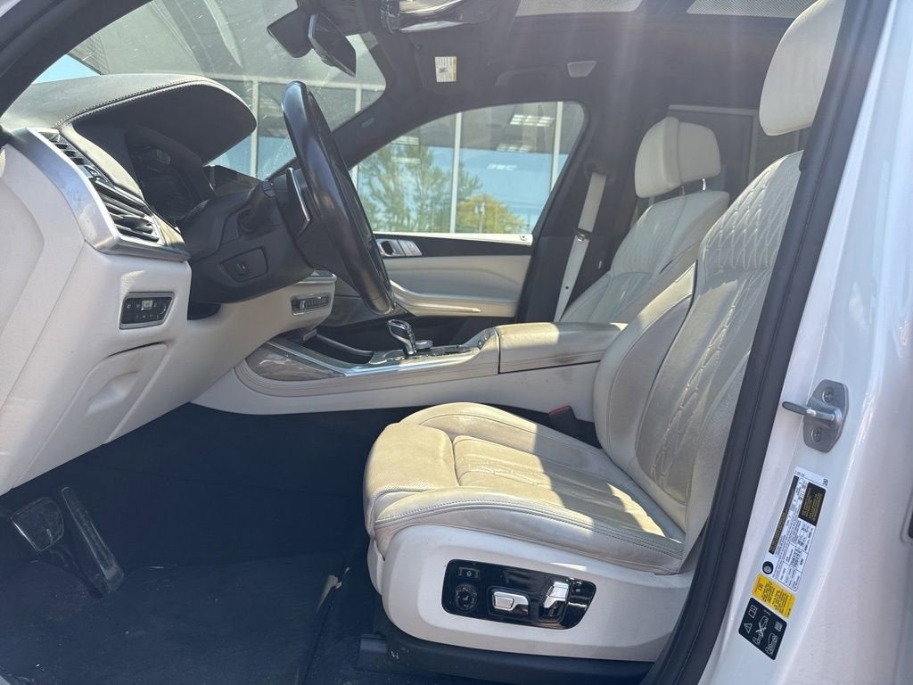 2021 BMW X7 M50i