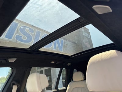 2021 BMW X7 M50i