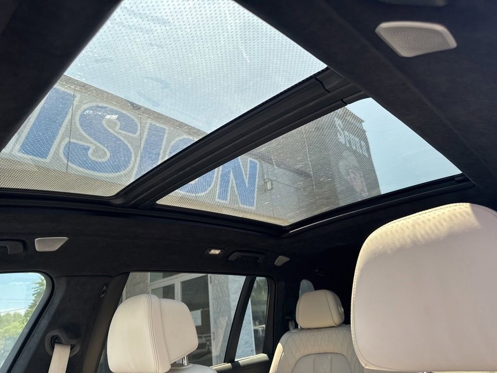 2021 BMW X7 M50i