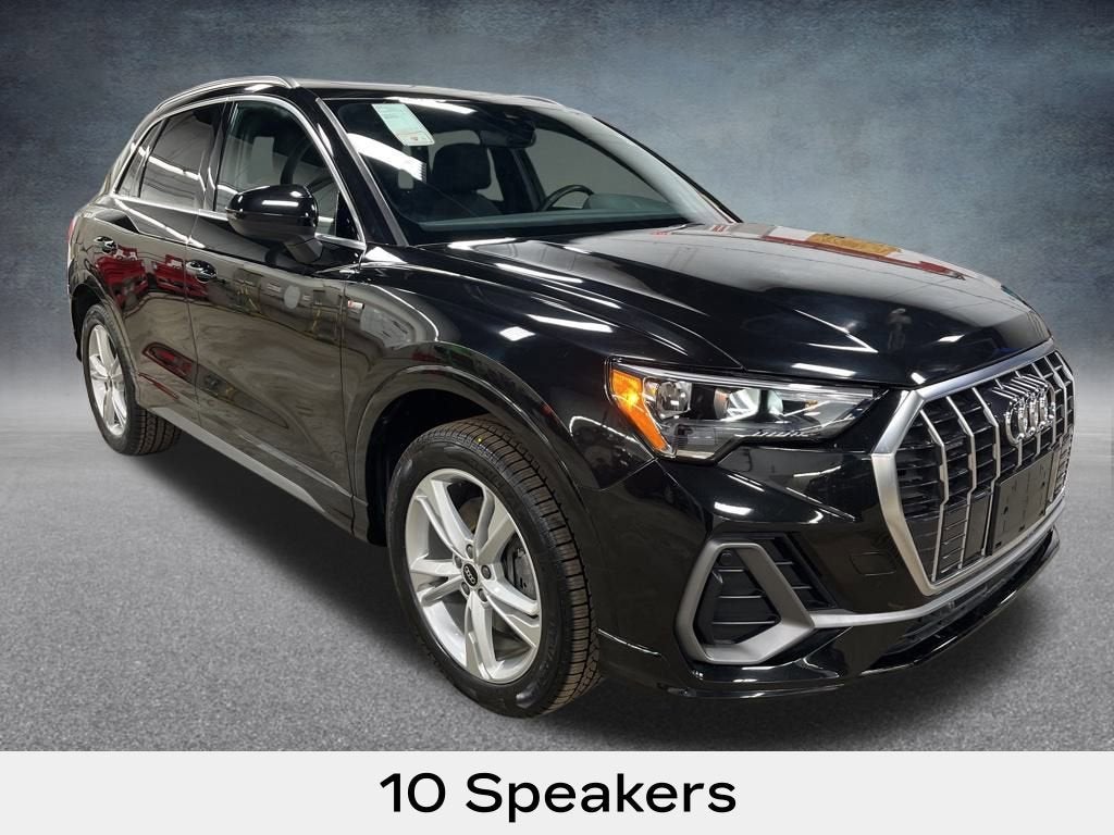2022 Audi Q3 S line Premium