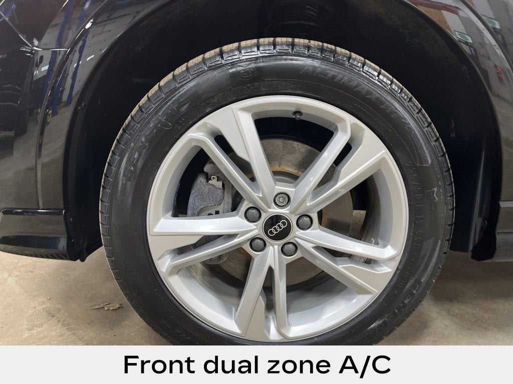 2022 Audi Q3 S line Premium